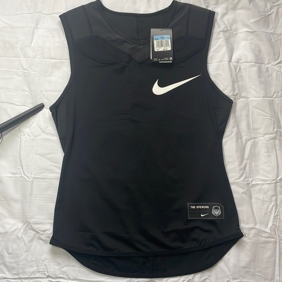 Nike The Opening Sleeveless, Padded Shirt - Picture 1 of 12
